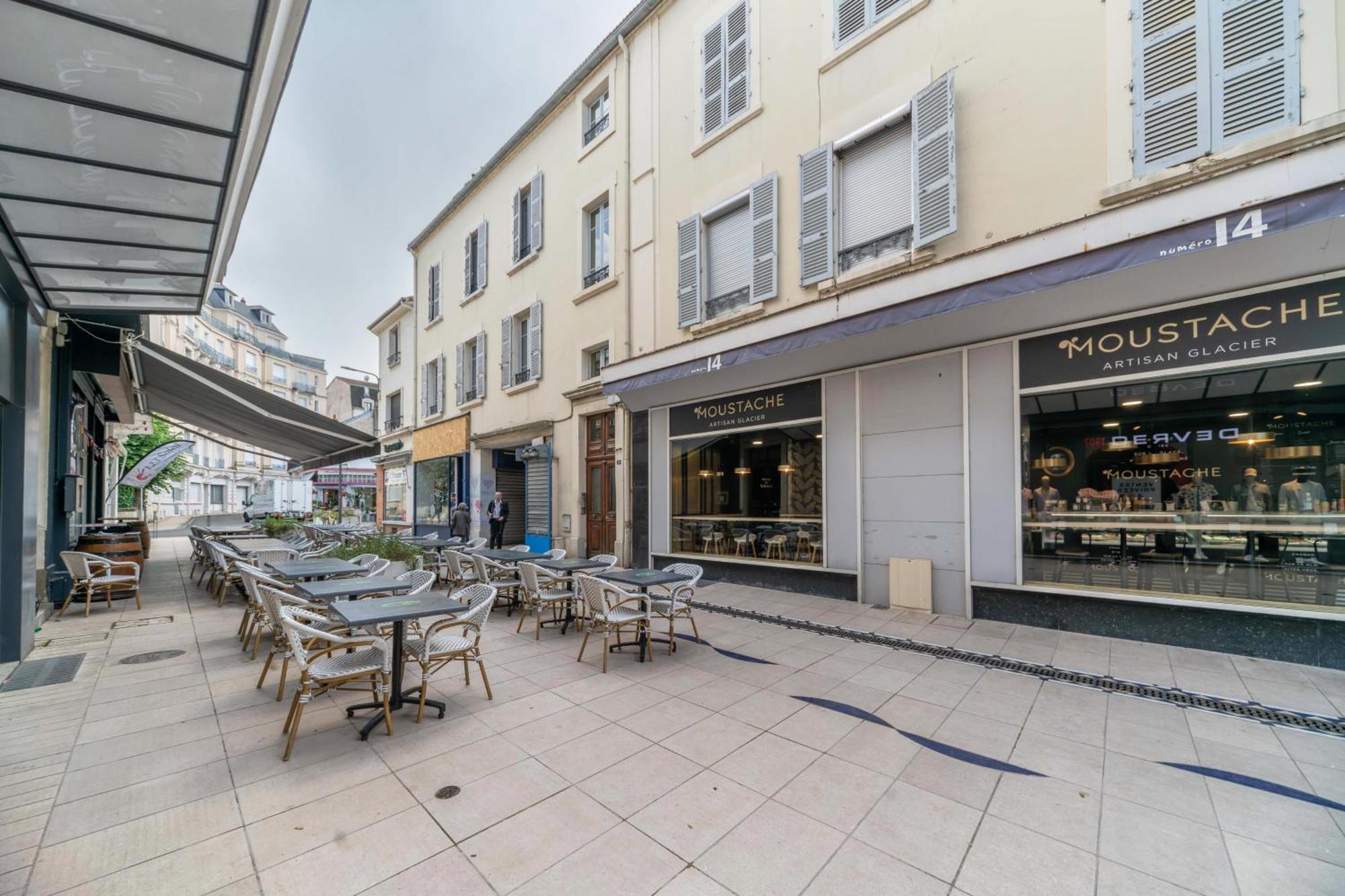 Le Ravy - Appartement Design, 2 Chambres, Centre Ville Vichy Eksteriør bilde